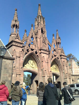 webassets/GreenwoodCemeteryTour.jpg